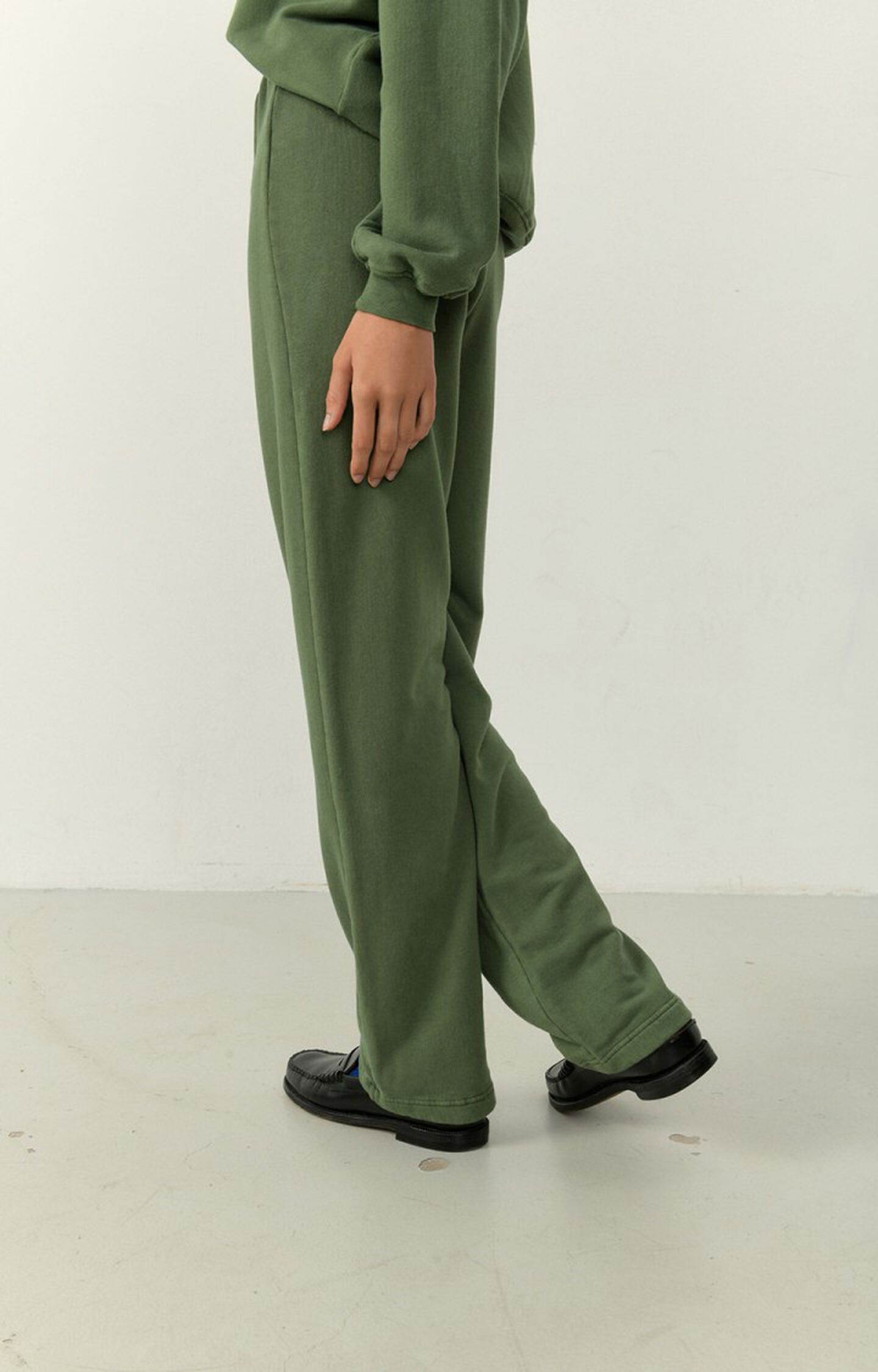 Women's joggers Hapylife - DILL VINTAGE Green - H22 | American Vintage