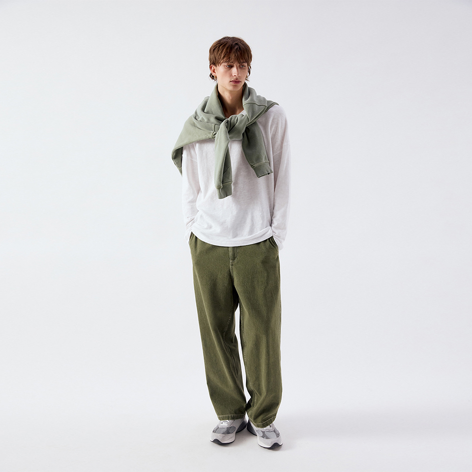 DAT11AE23-ECRU-MODEL