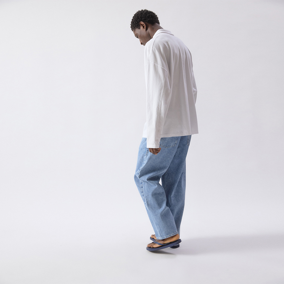 DAT11AE23-ECRU-MODEL