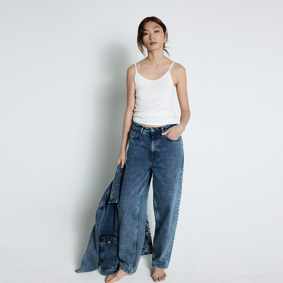 DAT11AE23-ECRU-MODEL