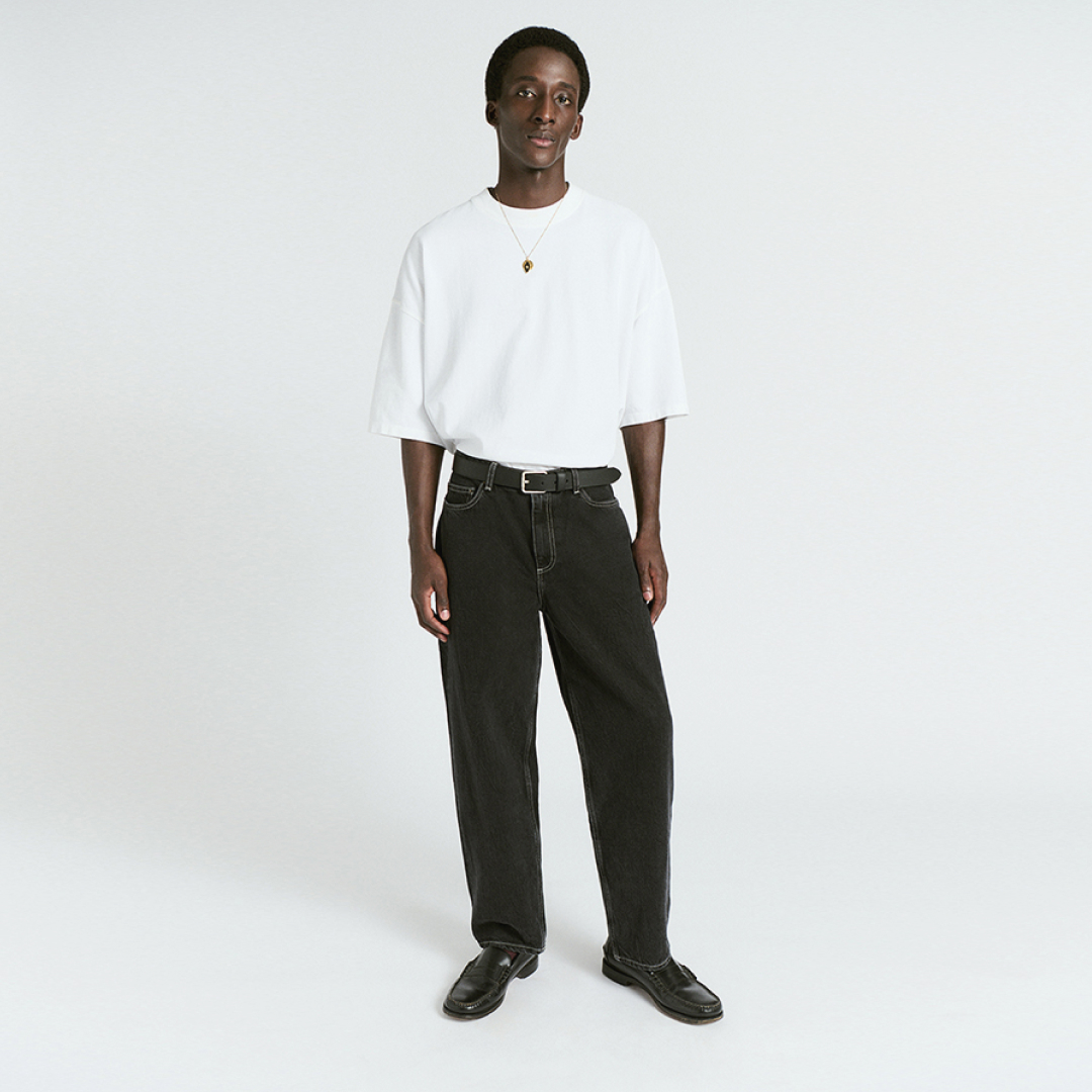 DAT11AE23-ECRU-MODEL