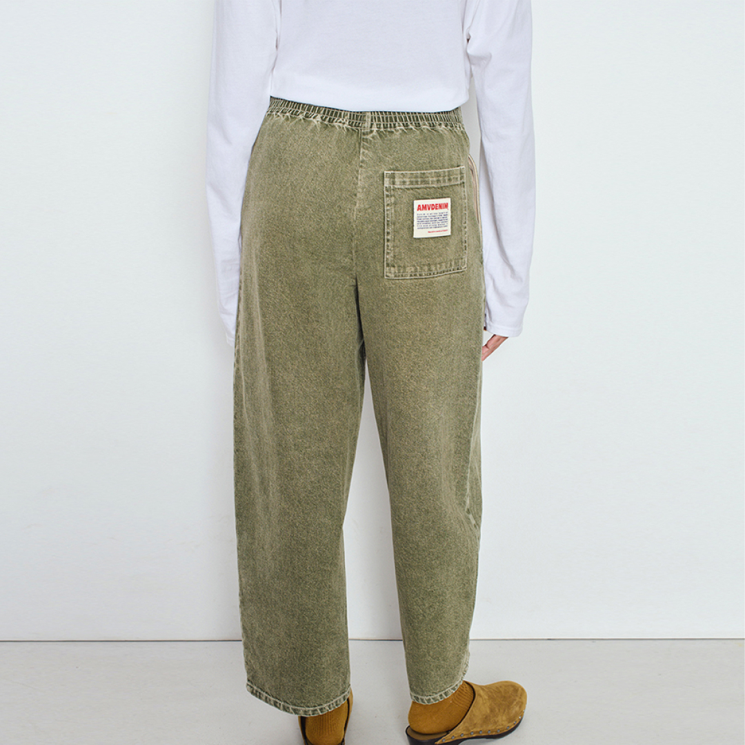 DAT11AE23-ECRU-MODEL